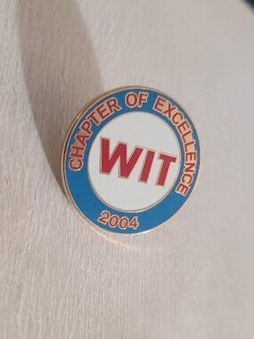 Winnebago International Travelers WIT 2004 Lapel Pin - Chapter Of Excellence Pin